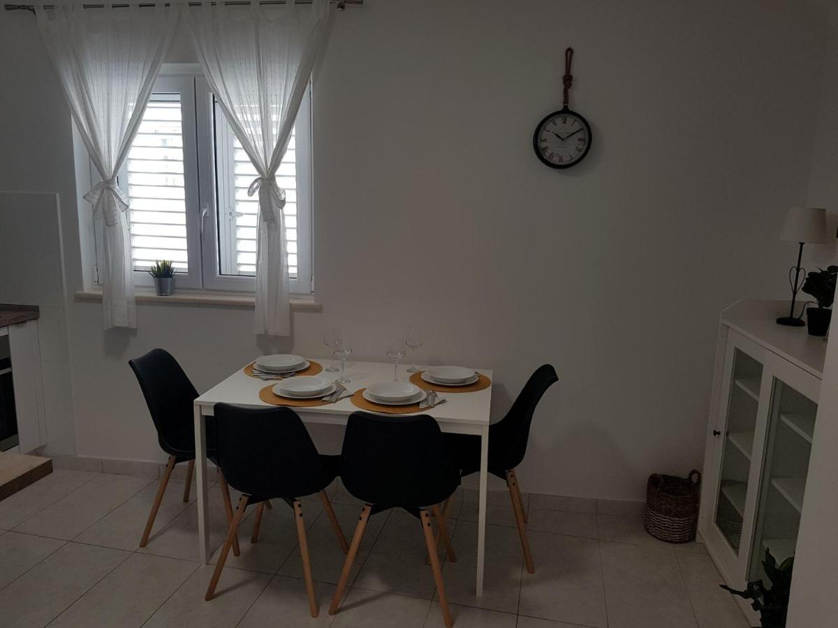 Apartments Gaston 포드고라 외부 사진