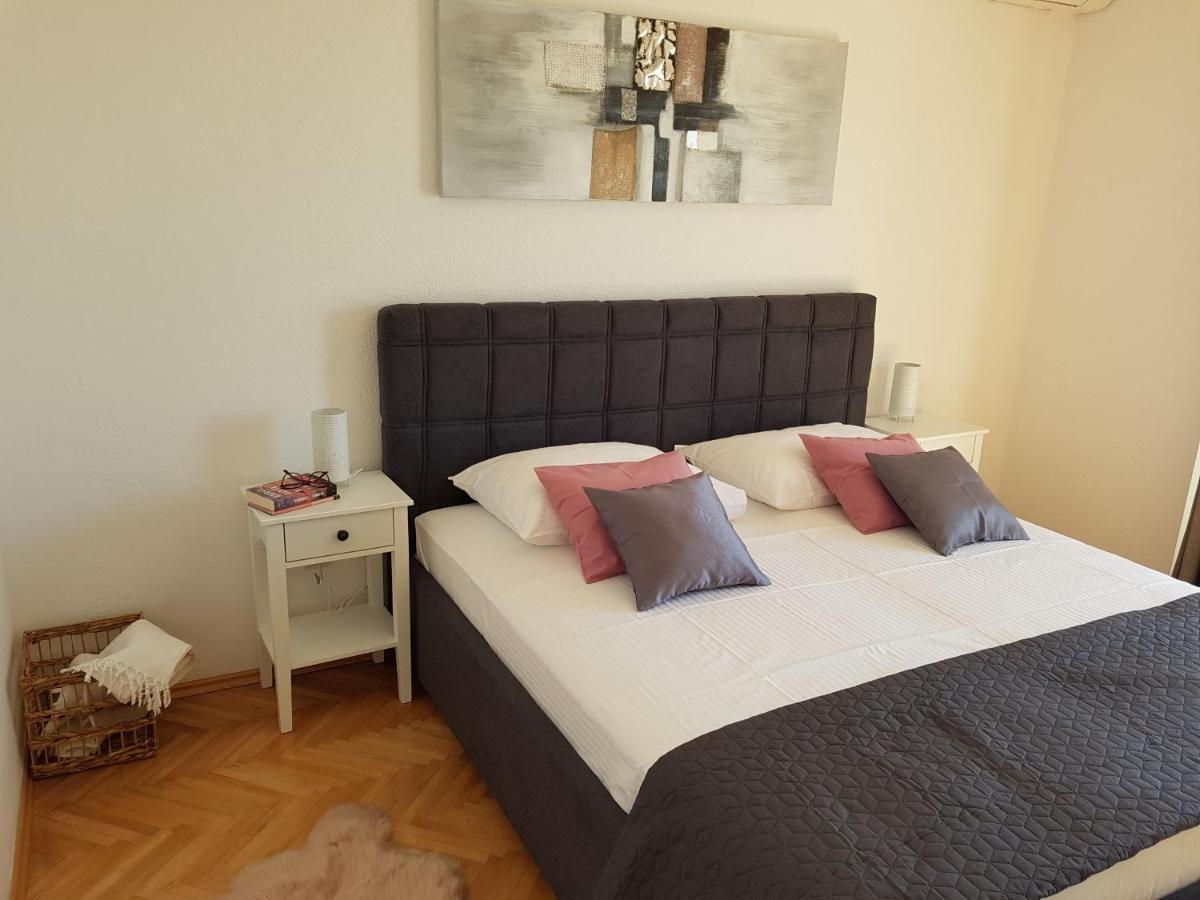 Apartments Gaston 포드고라 외부 사진