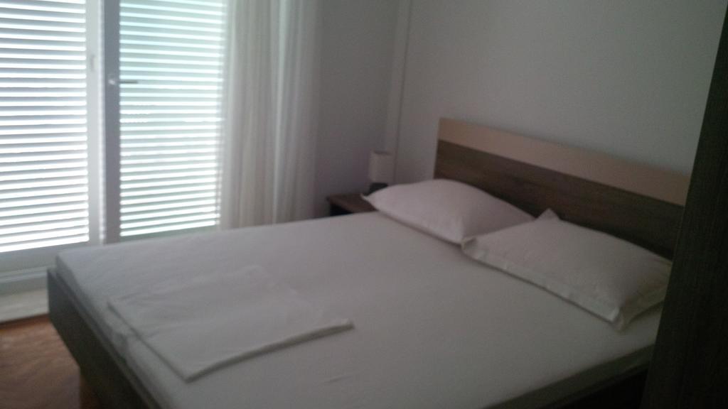 Apartments Gaston 포드고라 외부 사진