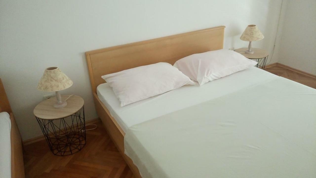 Apartments Gaston 포드고라 외부 사진